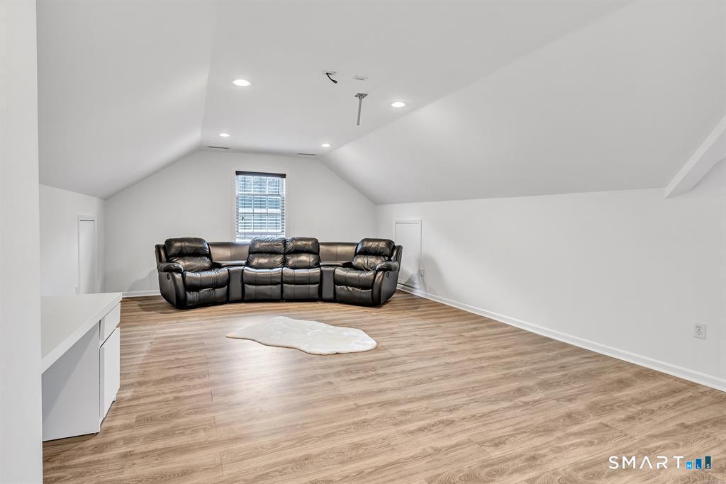 171 Henderson Road