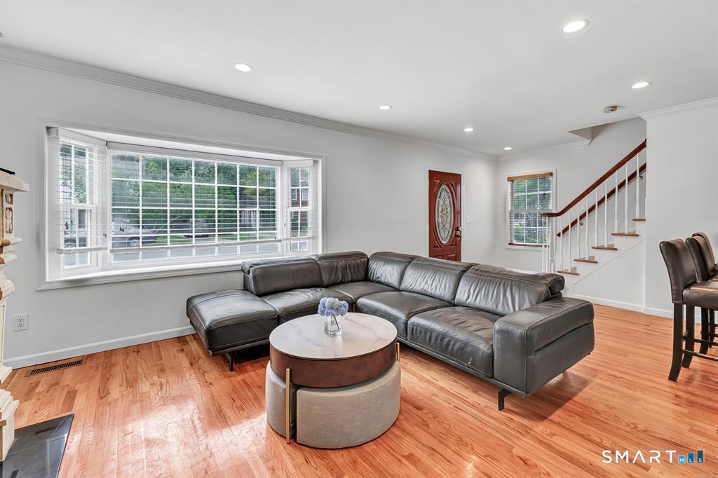 171 Henderson Road