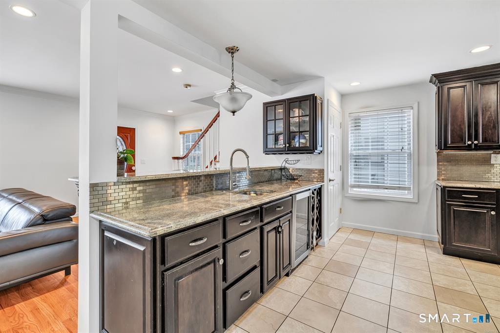 171 Henderson Road
