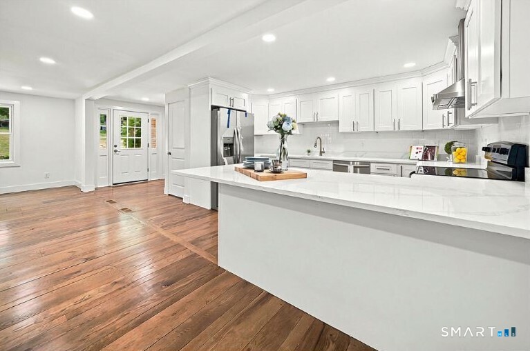 87 Kenmore Road