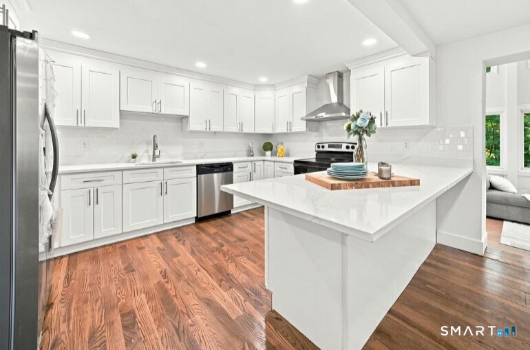 87 Kenmore Road