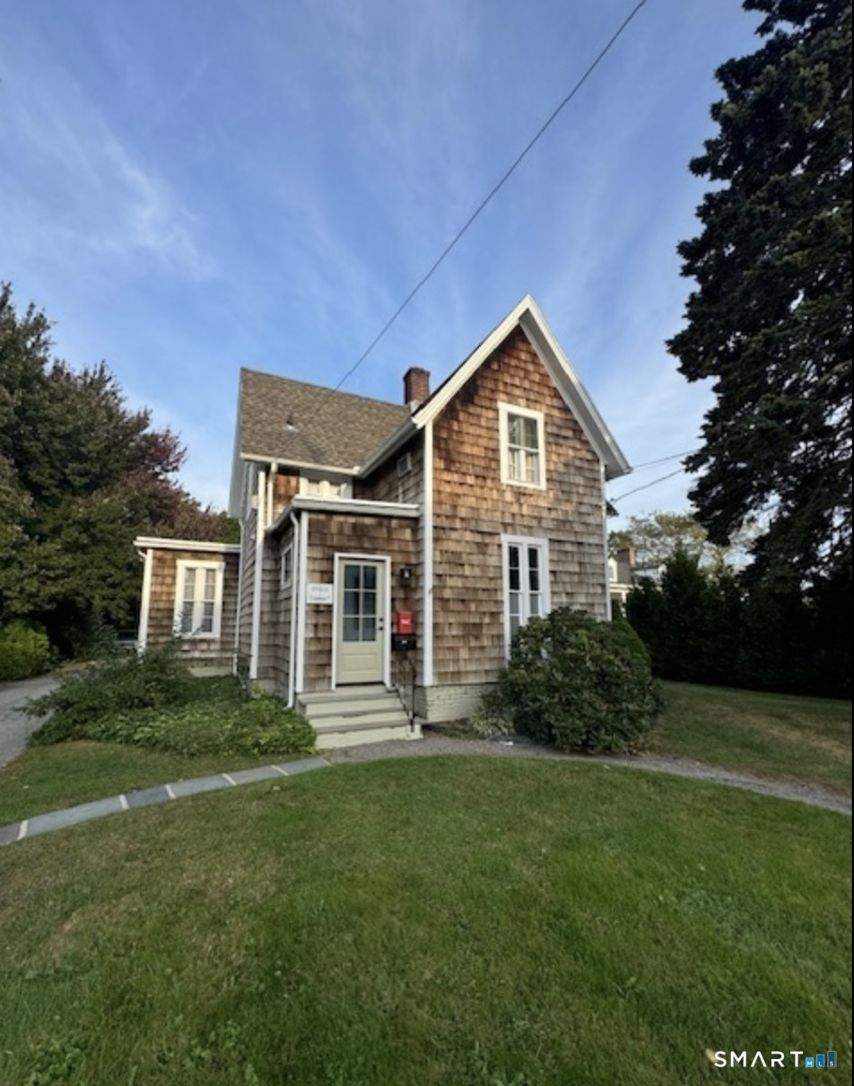 21 Broadway Avenue