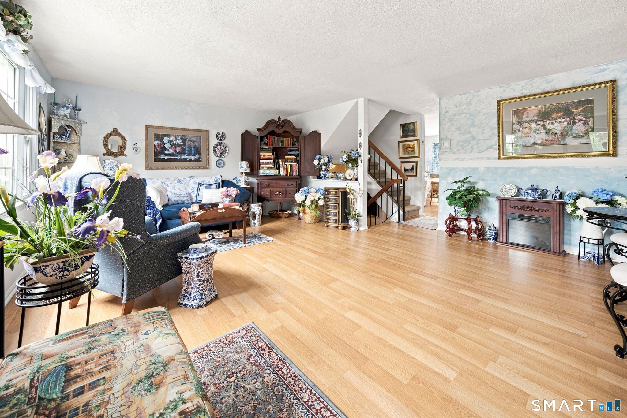 774 Long Hill Road Unit: 774