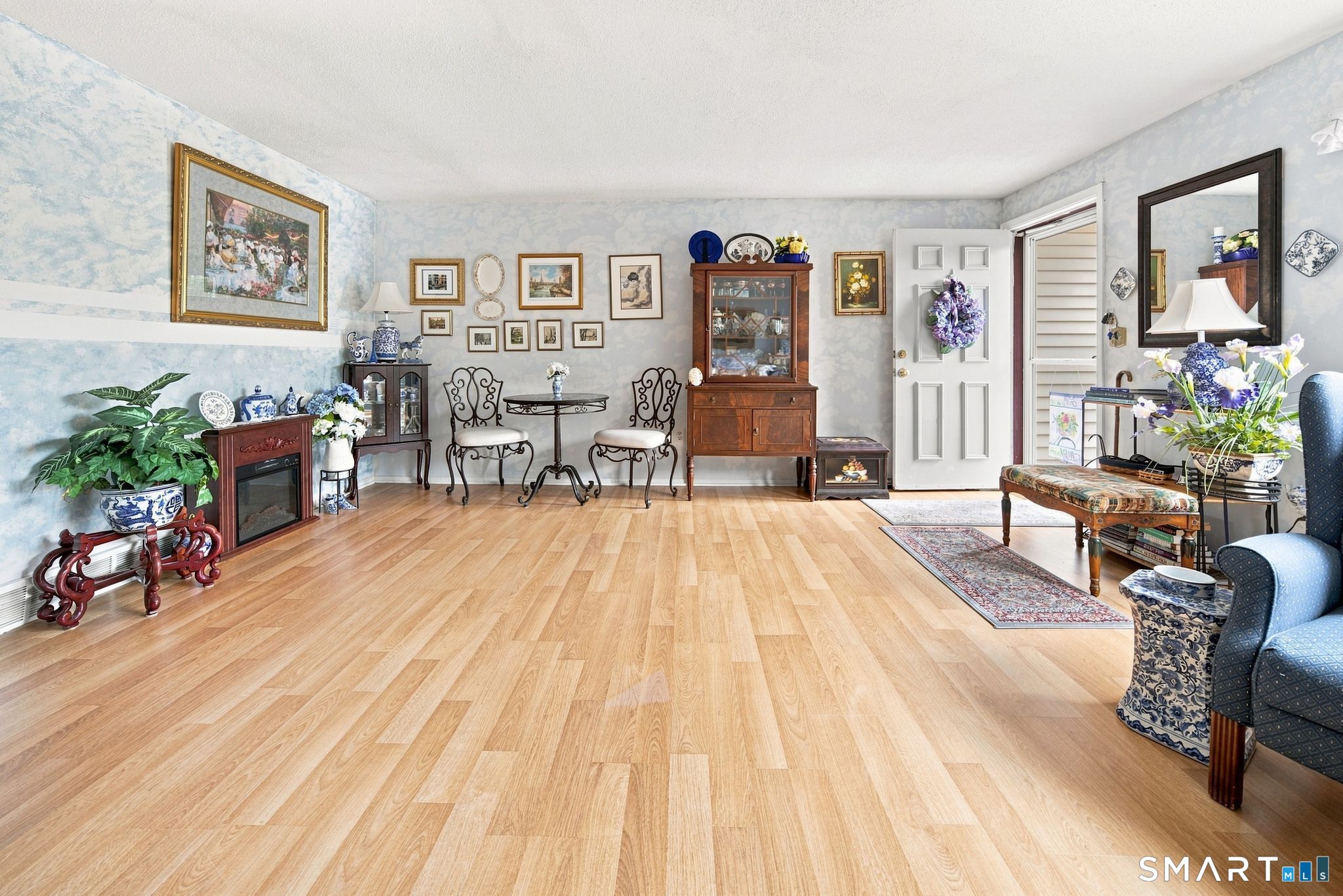 774 Long Hill Road Unit: 774