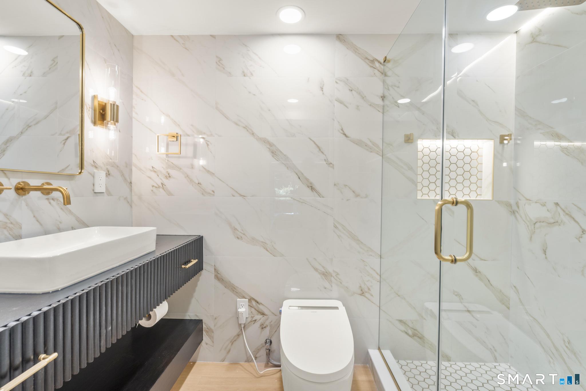 12 Glenville Street Unit: 108