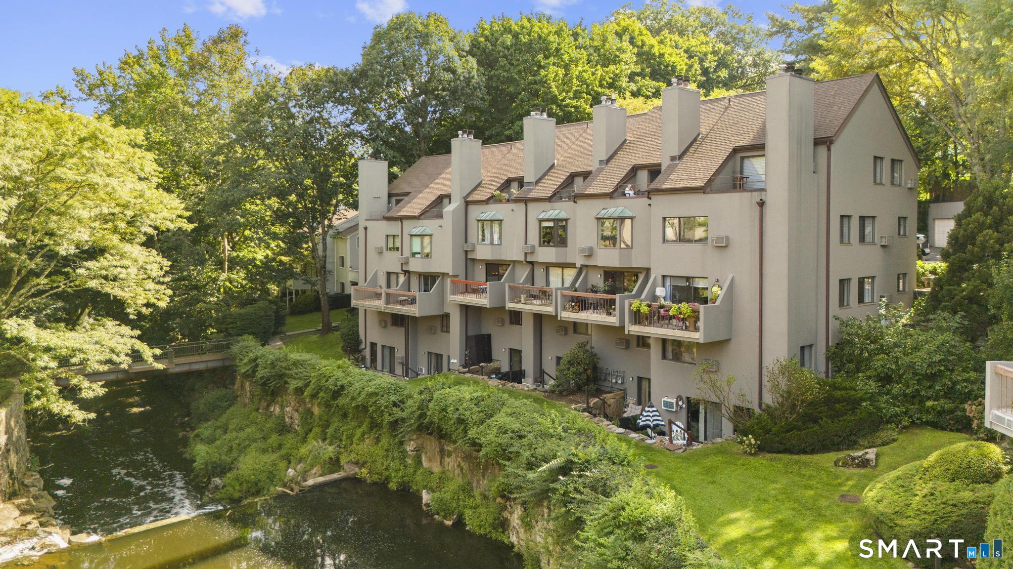 12 Glenville Street Unit: 108