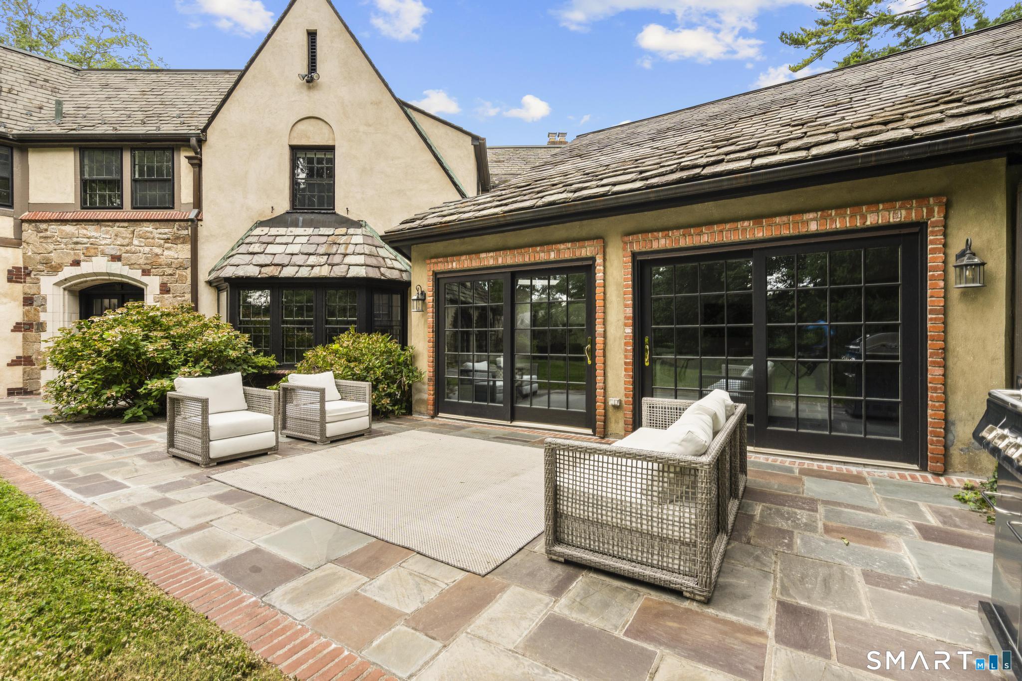 21 Calhoun Drive
