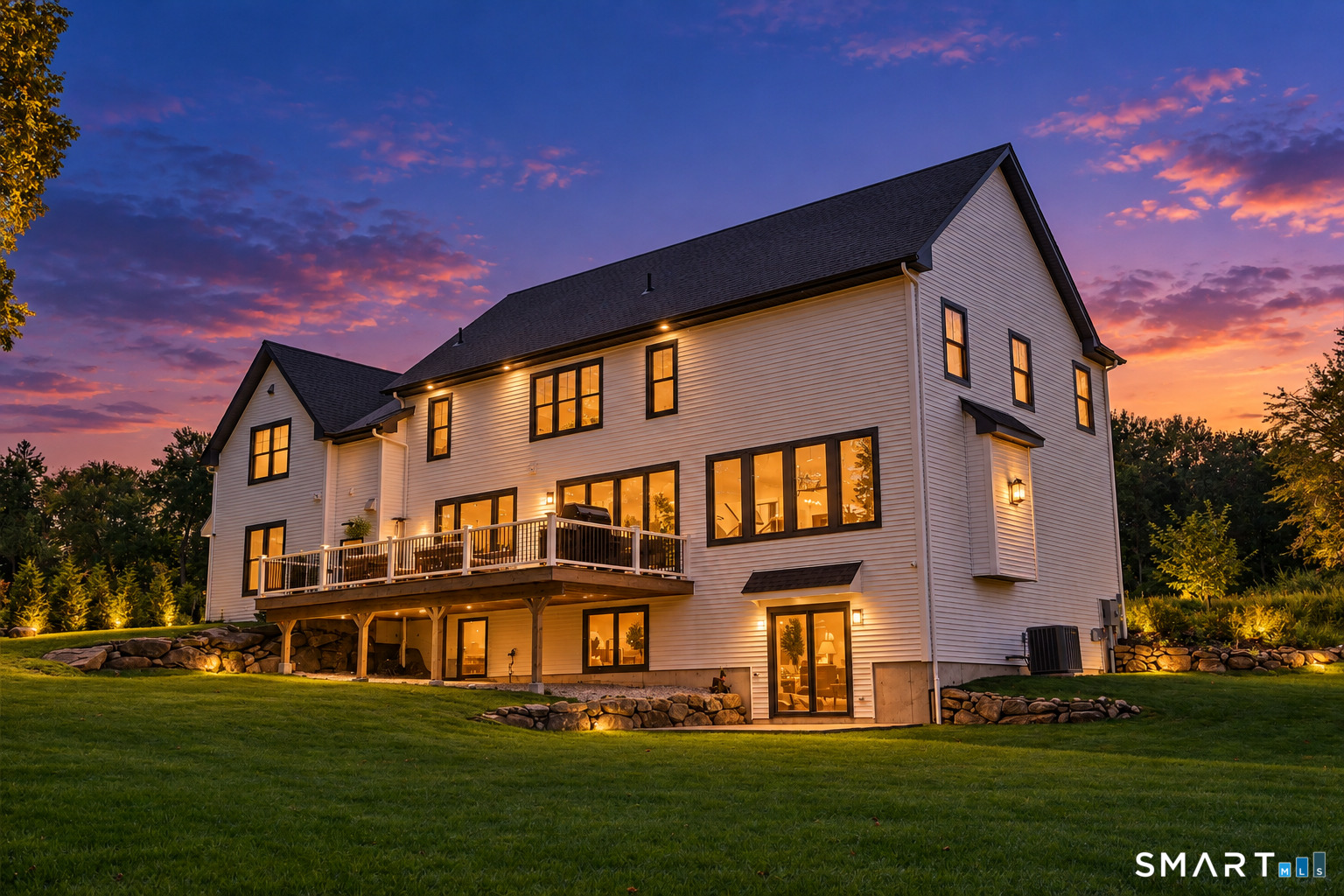 8 Holly Lane