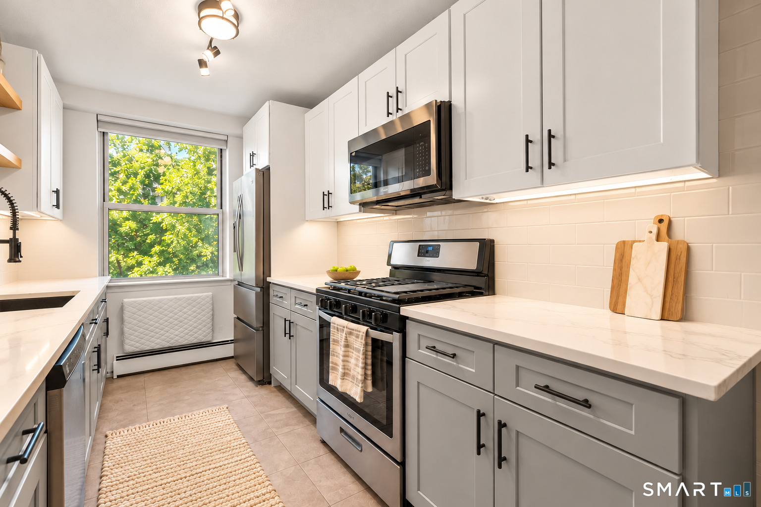 65 Glenbrook Road Unit: 1E