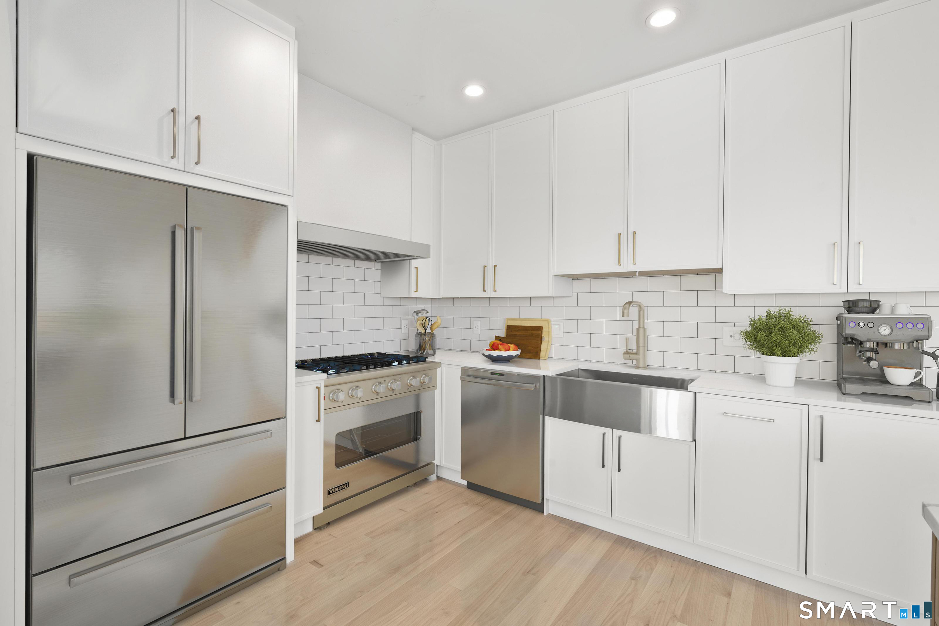 152 Beach Avenue Unit: A
