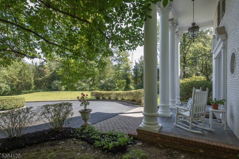 147 Liberty Corner Rd