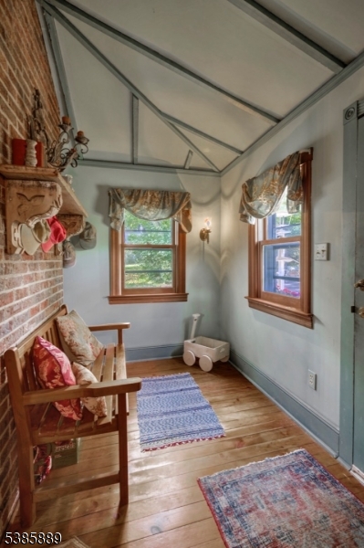 38 Fairmount Road East
