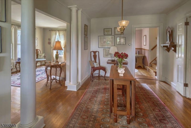 38 Fairmount Road East