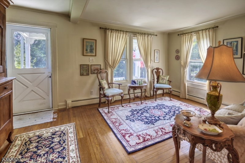 38 Fairmount Road East