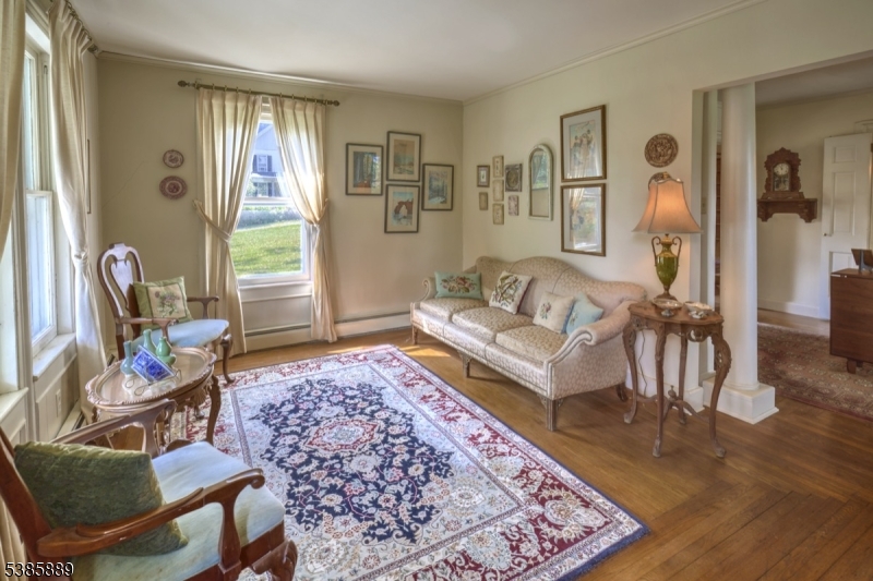 38 Fairmount Road East