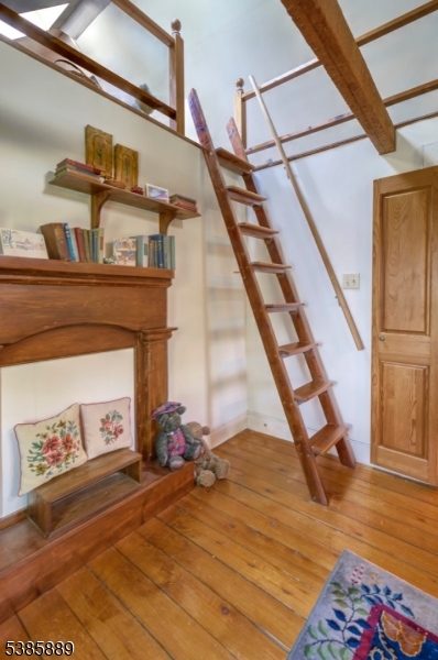 38 Fairmount Road East