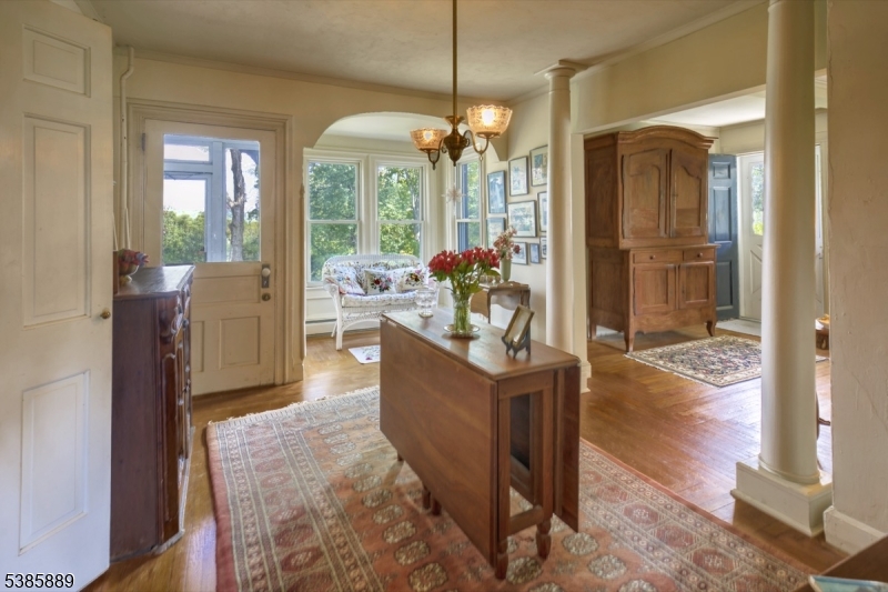 38 Fairmount Road East
