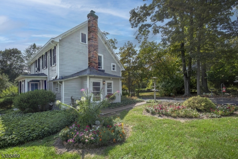 38 Fairmount Road East