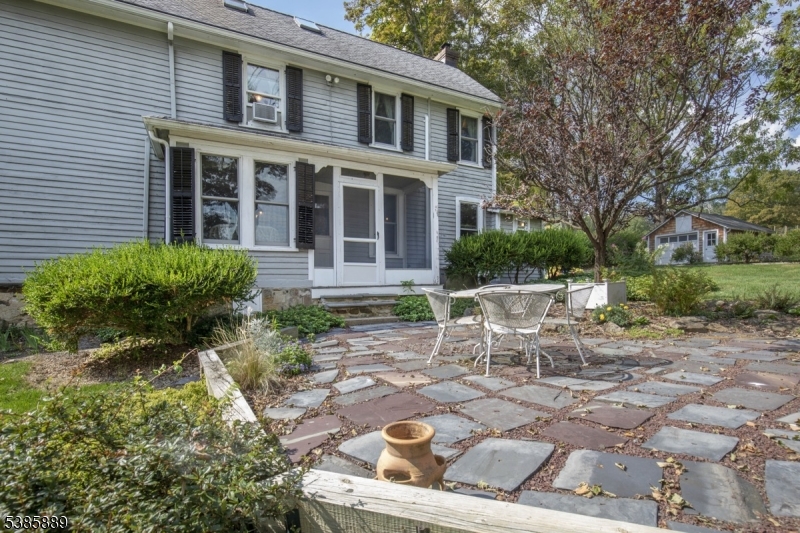 38 Fairmount Road East