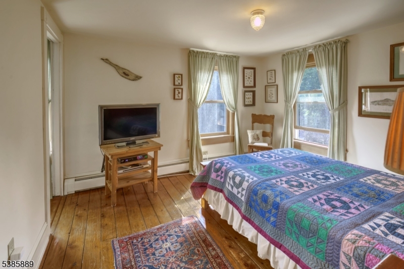 38 Fairmount Road East