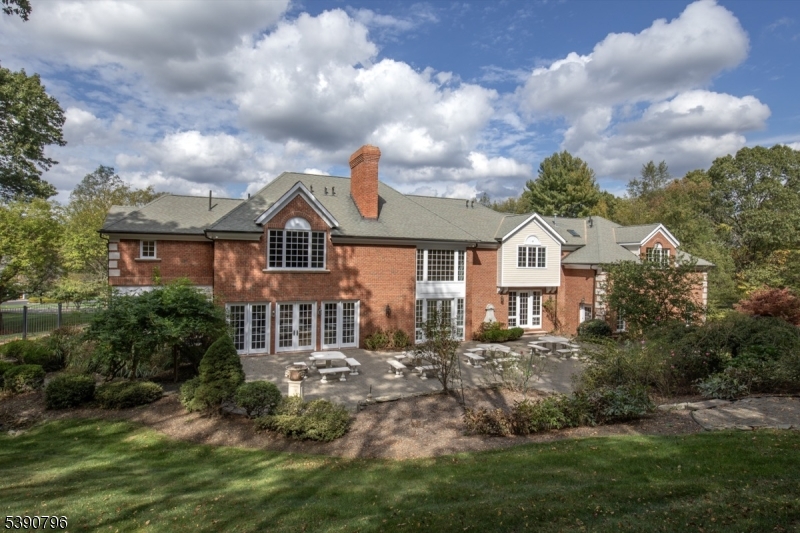 6 Wright Ln
