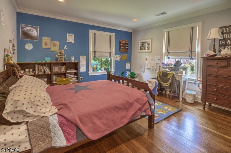 40 Sunnybrook Rd