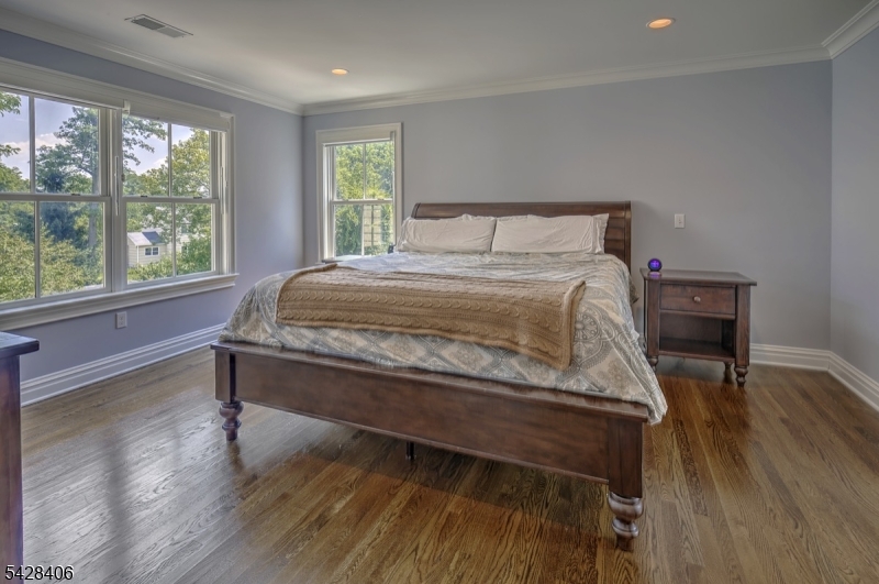 40 Sunnybrook Rd