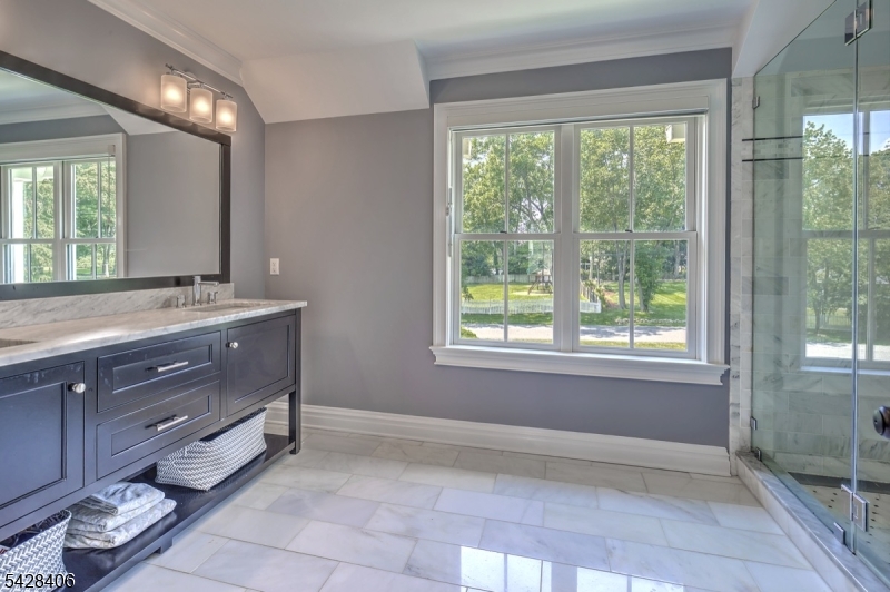 40 Sunnybrook Rd