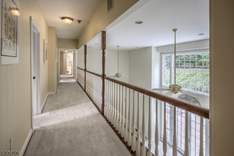 6 Wright Ln