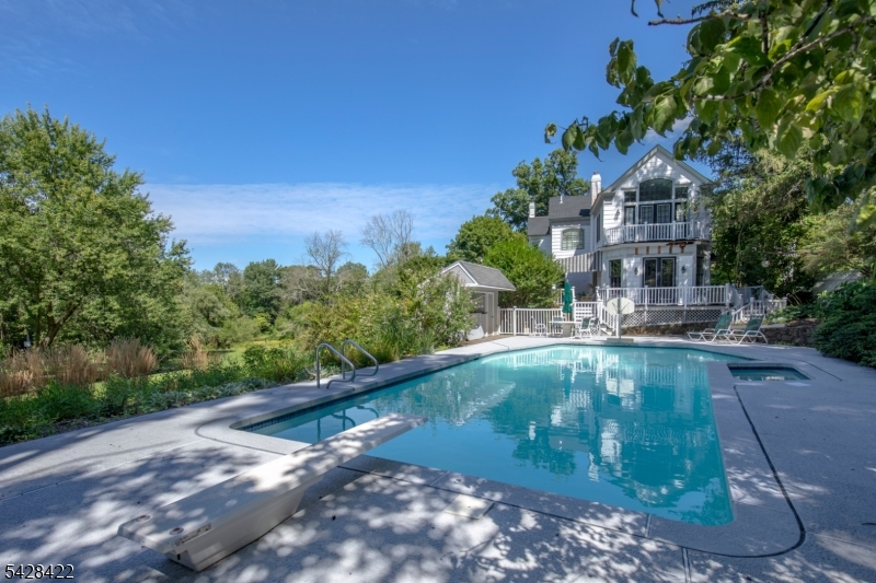 270 Mendham Rd