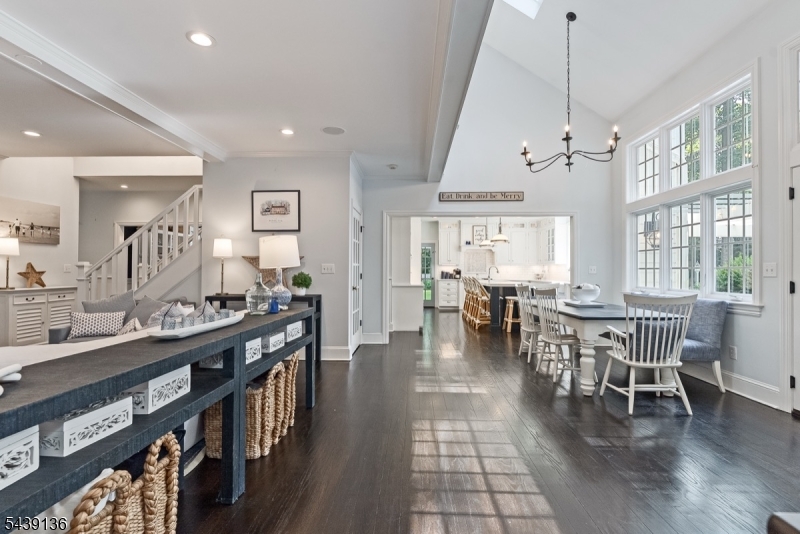 11 Red Oak Row