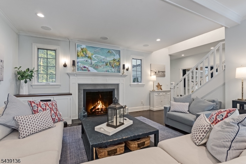 11 Red Oak Row
