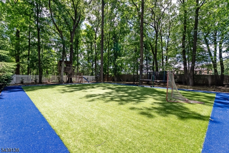 11 Red Oak Row