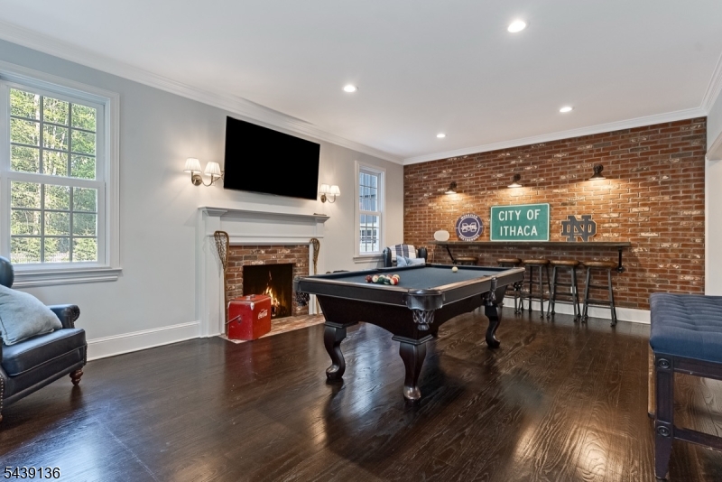 11 Red Oak Row