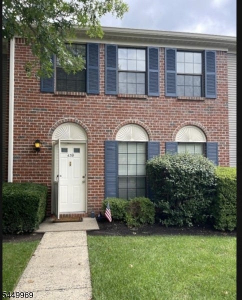 439 Penns Way
