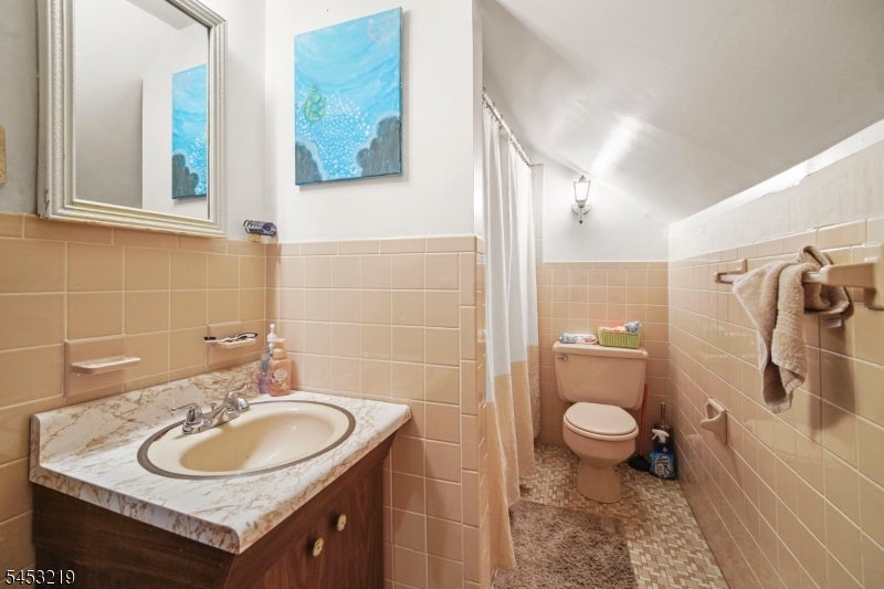 45 Herbert Dr