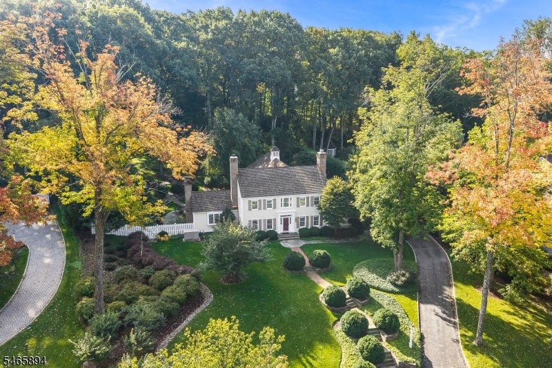 4 Barberry Row