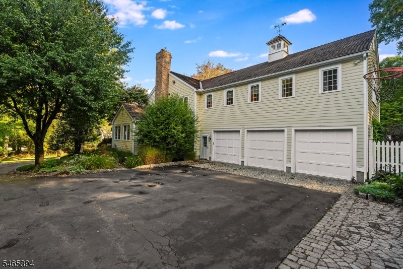 4 Barberry Row