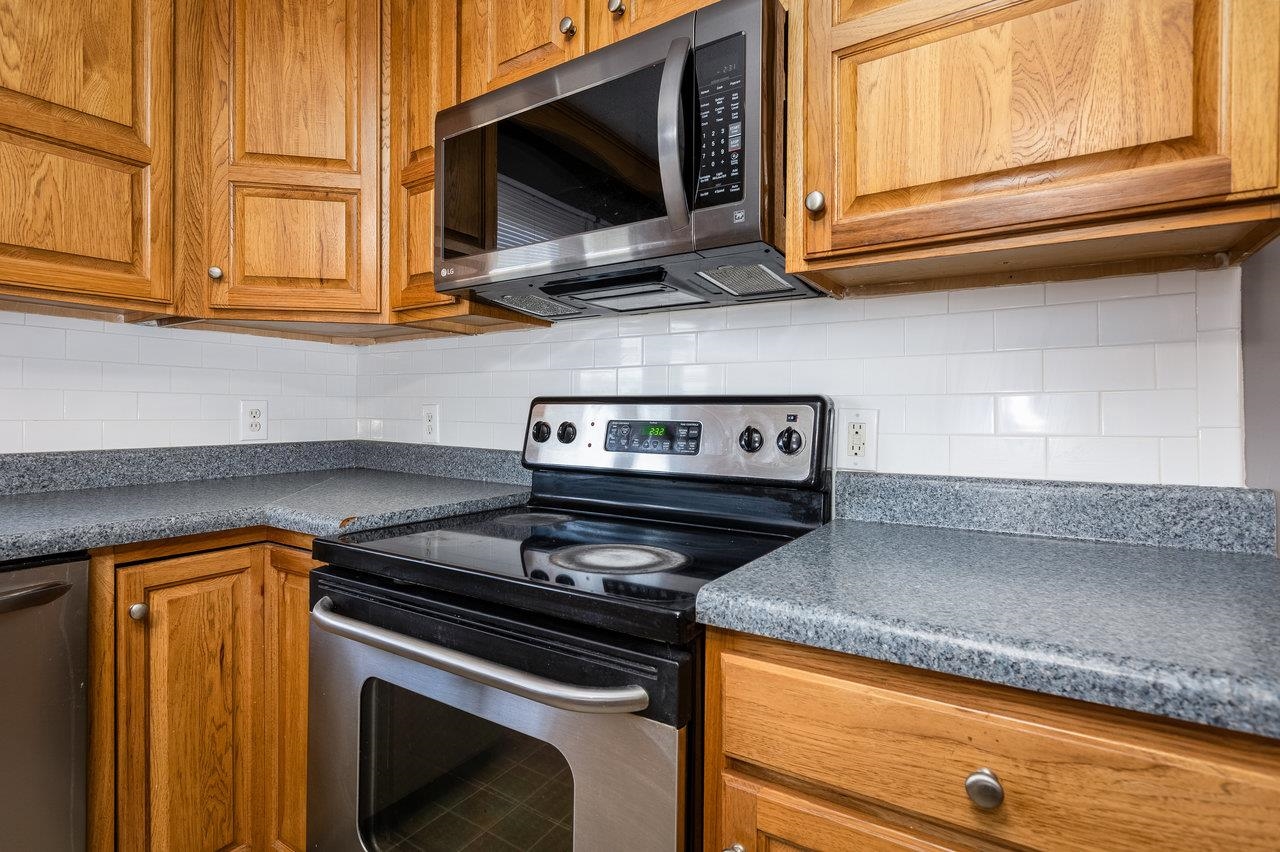 1401 4TH ST
