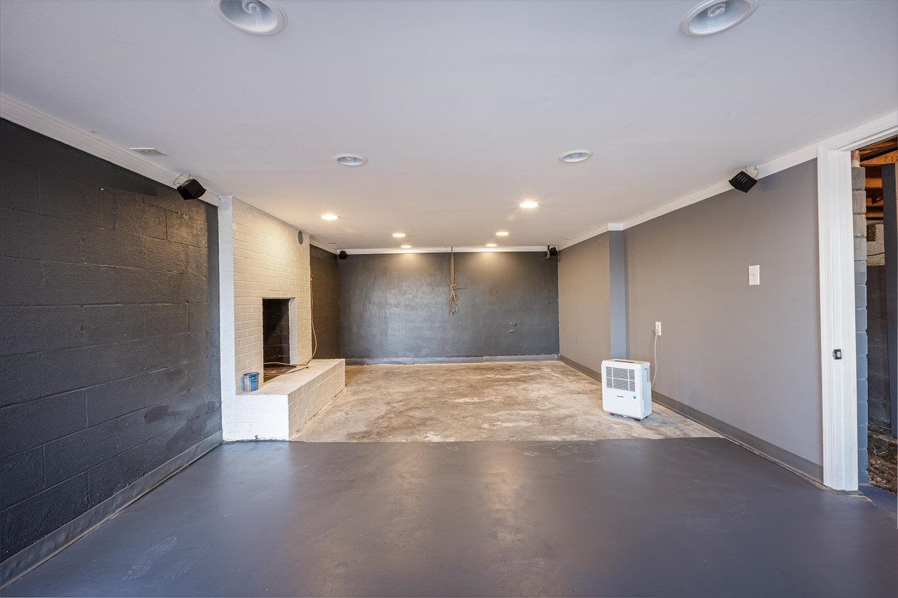 1401 4TH ST