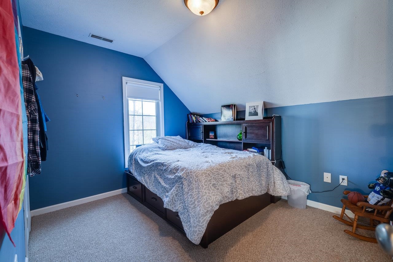 2279 LANIER LN