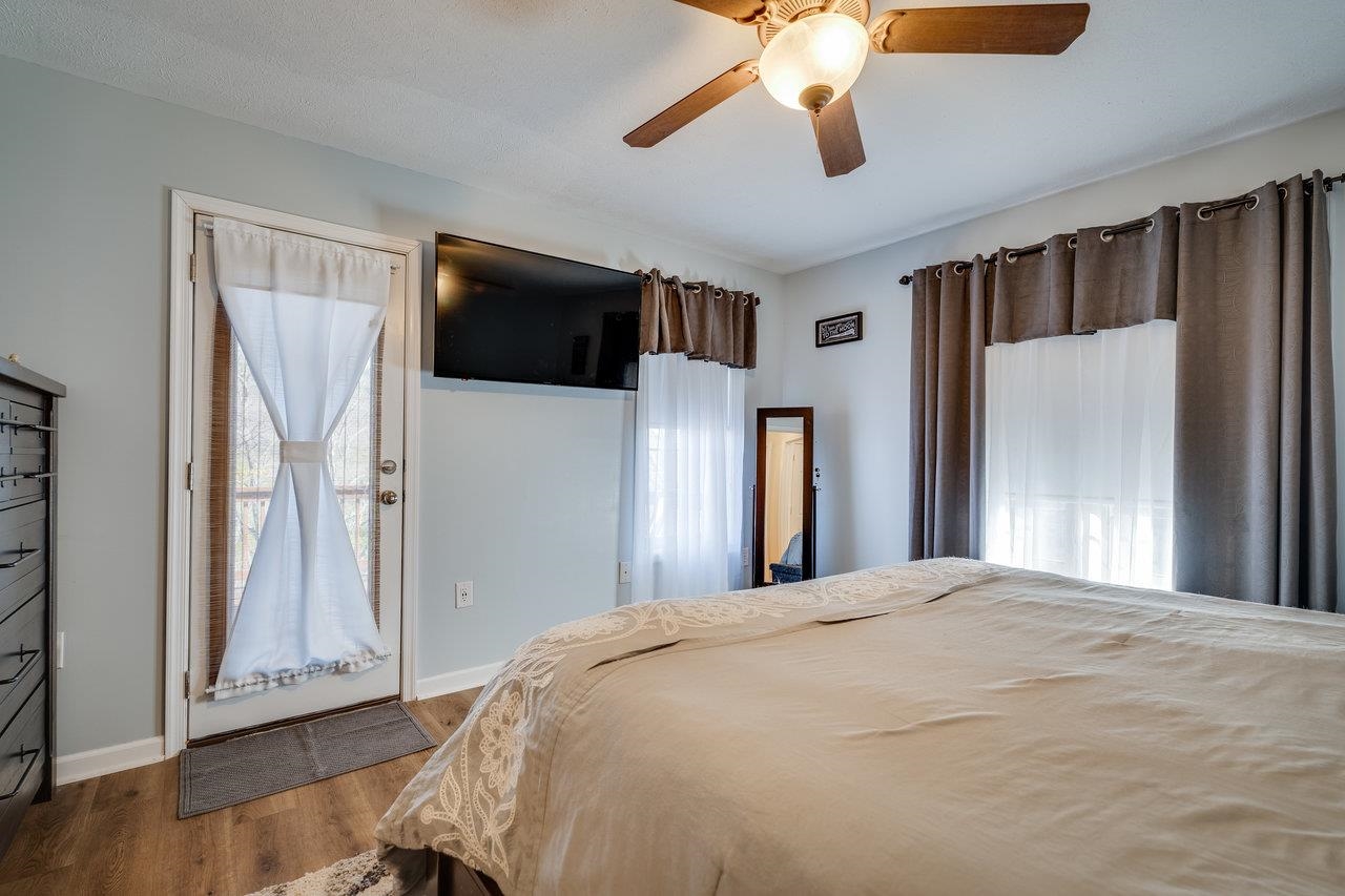 2279 LANIER LN
