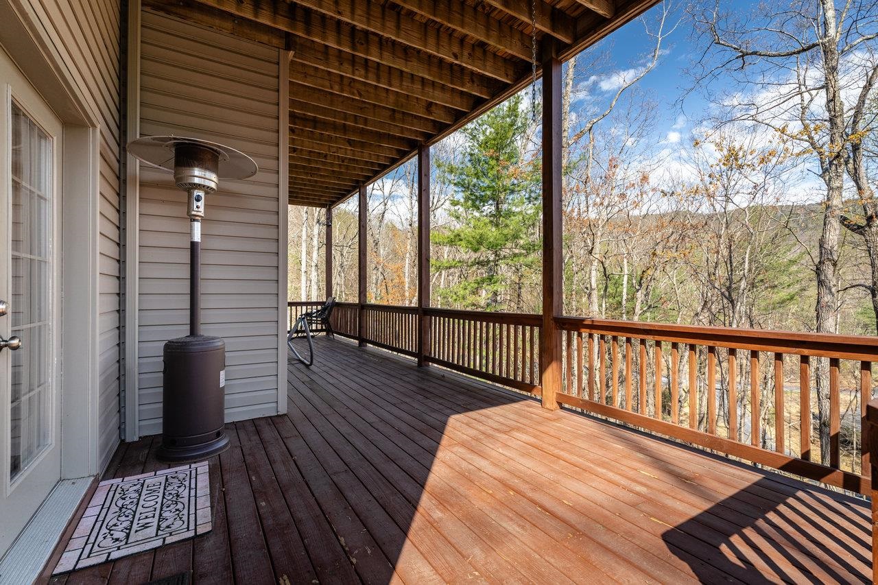 2279 LANIER LN
