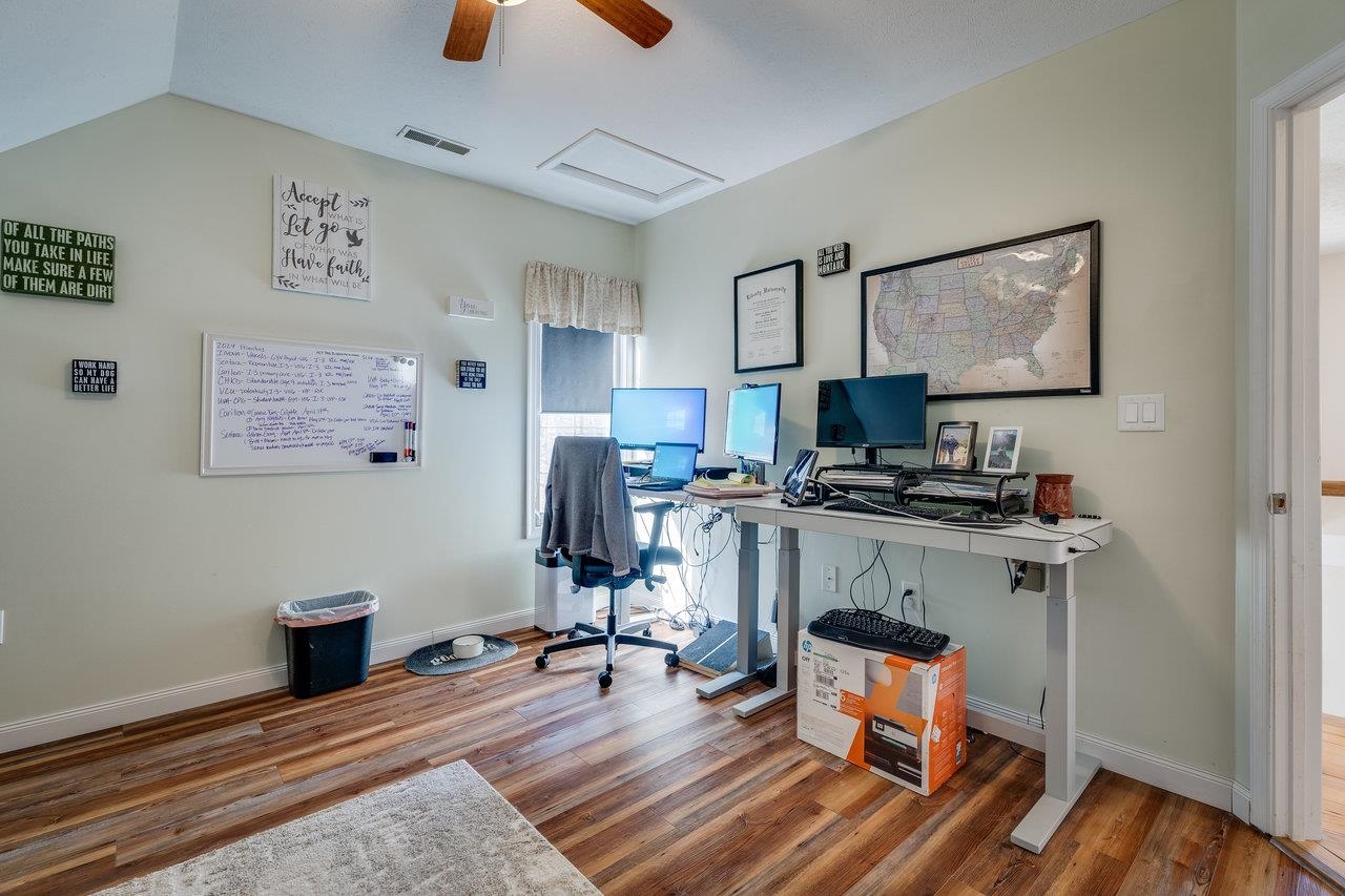 2279 LANIER LN