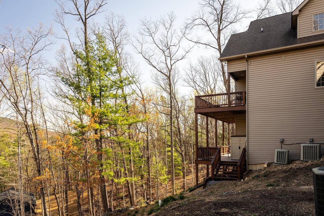 2279 LANIER LN
