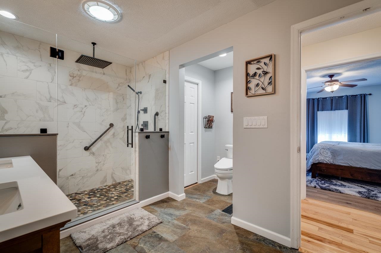 2279 LANIER LN