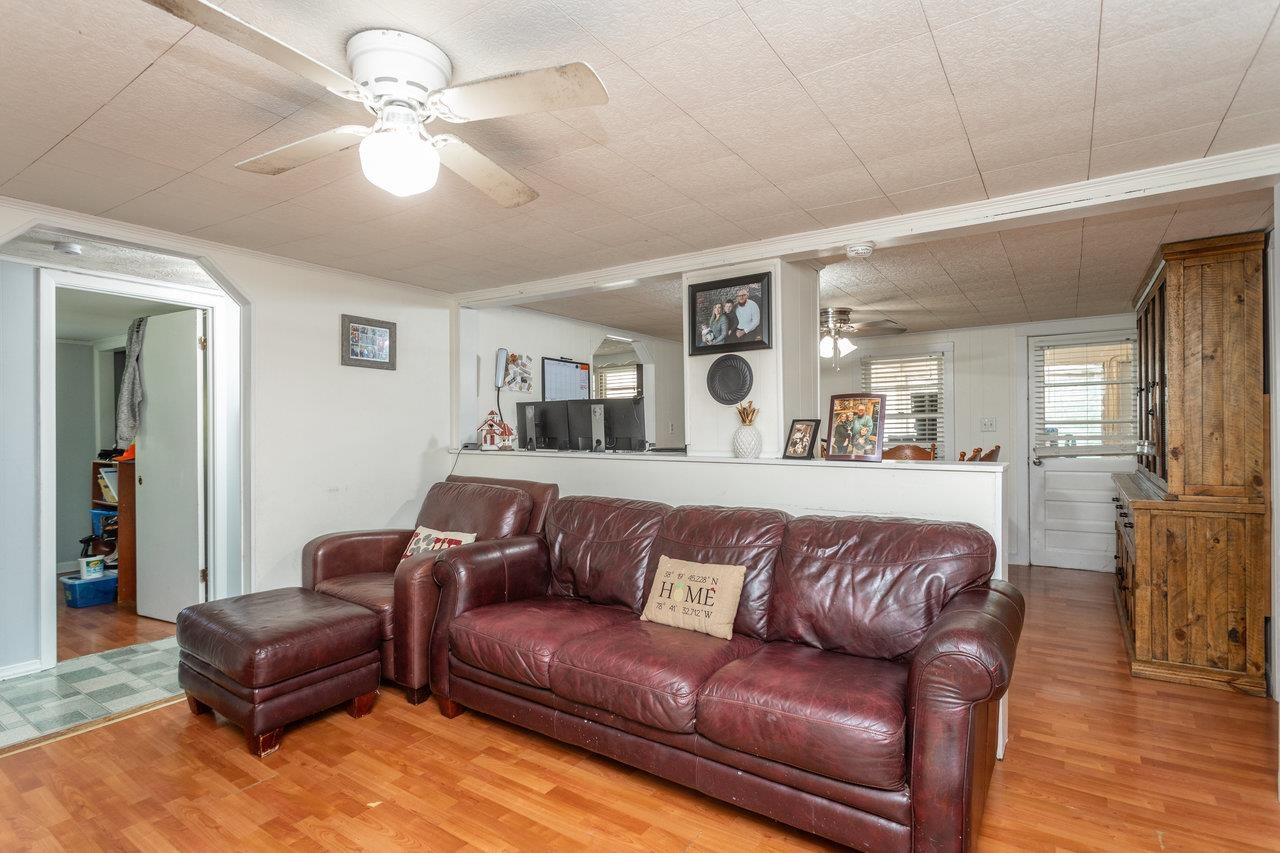 4205 MOUNTAIN FARM RD
