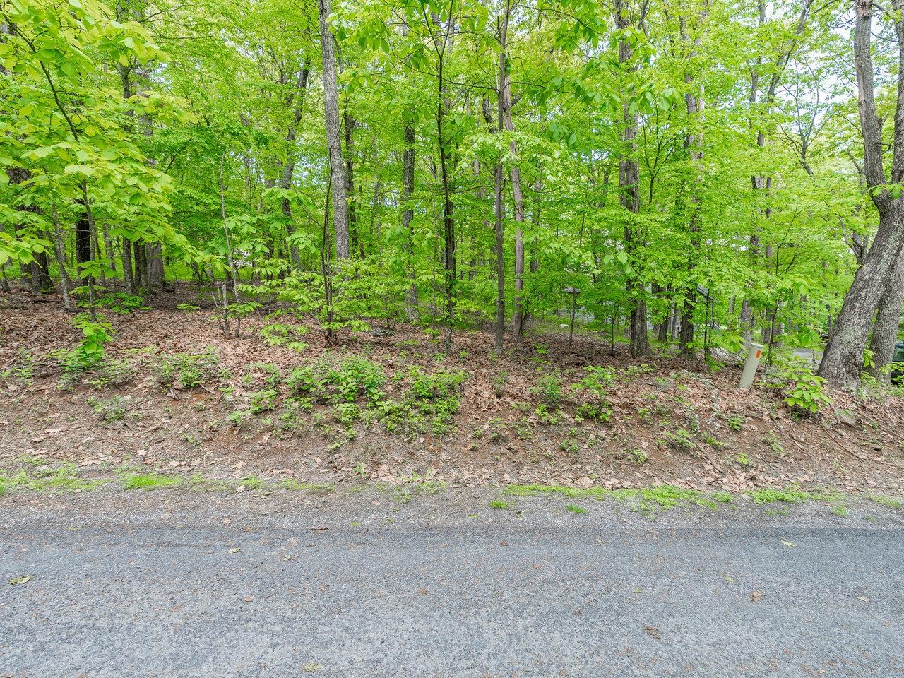86 FAIRWAY OAKS