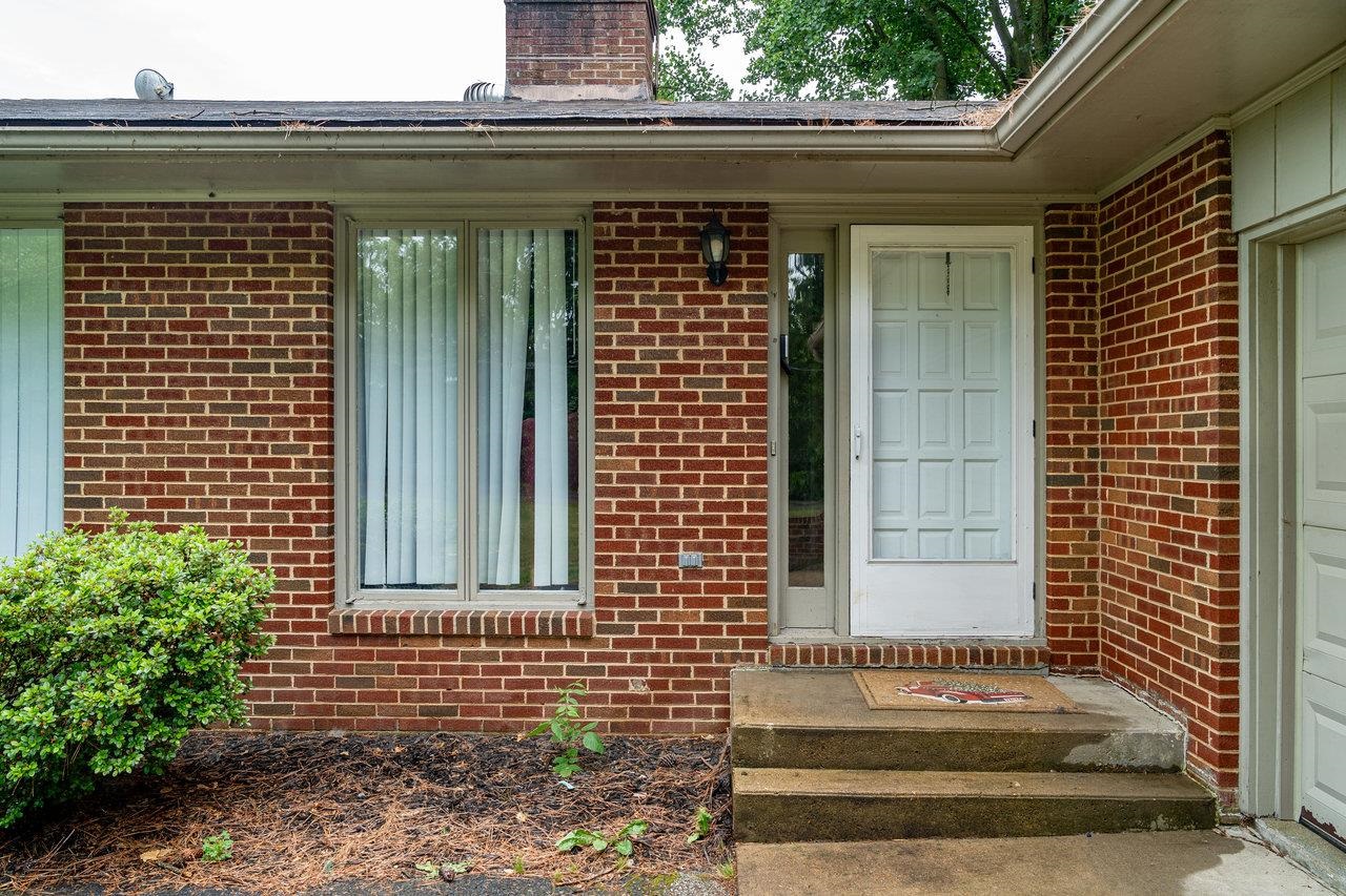 5127 CAPTAIN YANCEY RD