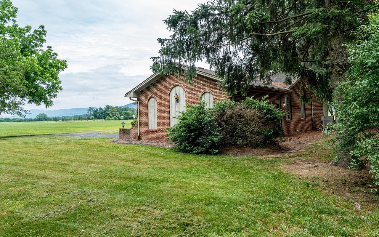 5127 CAPTAIN YANCEY RD